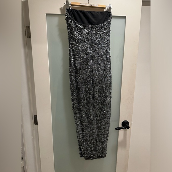 Oh Polly Strapless Dress - Picture 3 of 6